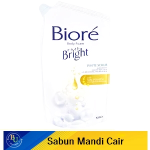 Kao biore body foam reffil whitening scrub 380ml