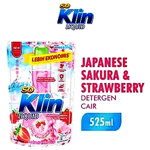 So klin detergent cair softergent sakura strawberry 525ml