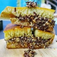 Martabak coklat kacang wijen